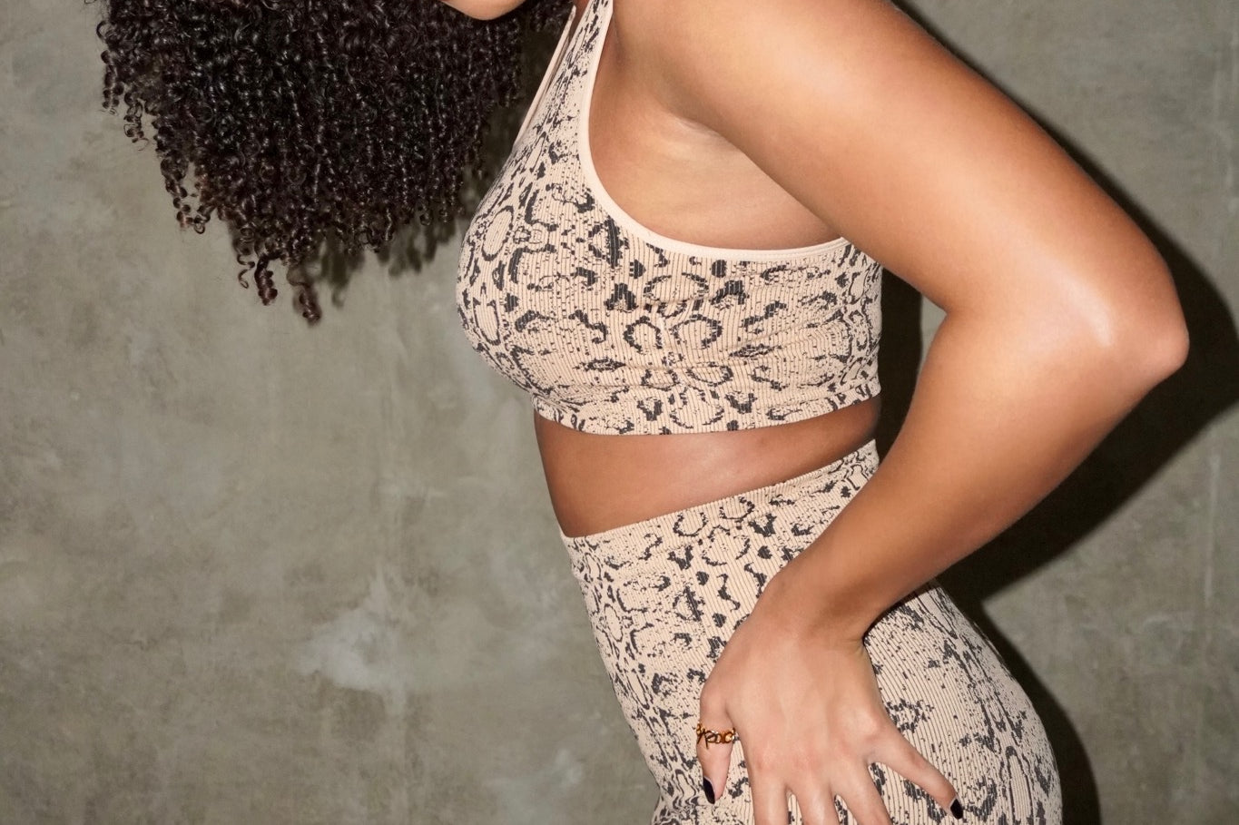 GLORIANNA ATHLEISURE SET - TAUPE / BLACK - BrittnieBillions