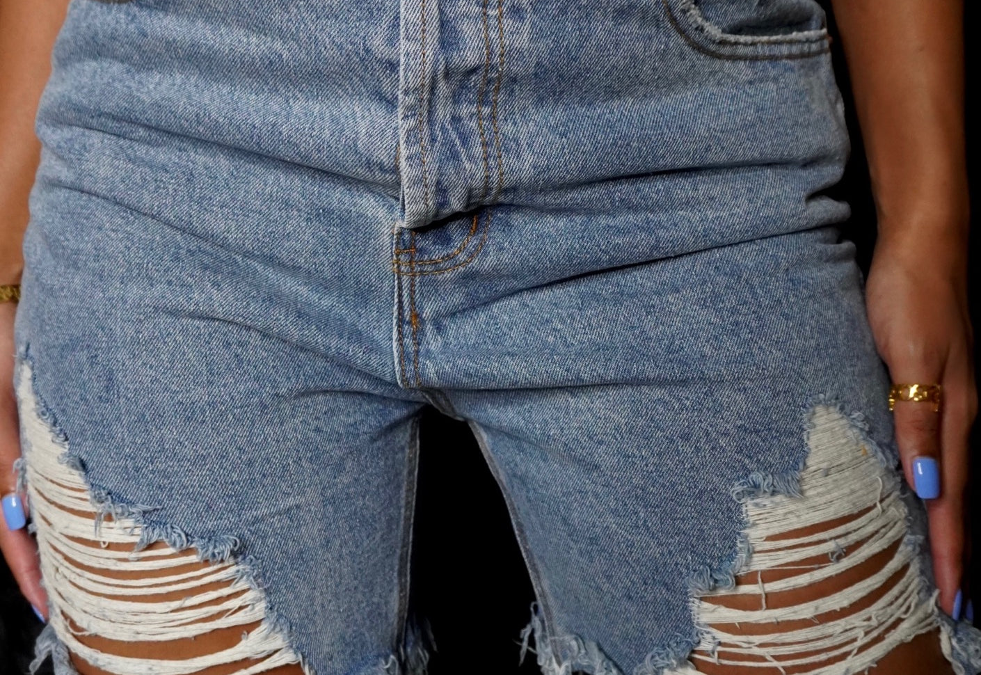 EVA DENIM SHORTS - MEDIUM WASH - BrittnieBillions